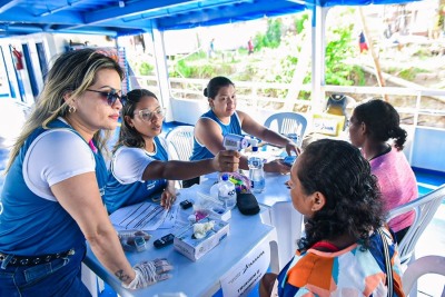 notícia: Moradores do distrito de Bailique recebem atendimentos em saúde durante ação humanitária do Governo do Amapá 