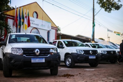 notícia: Governo do Amapá repassa veículos entregues pelo Governo Federal para fortalecer agricultura familiar