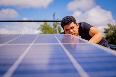 notícia: Governo do Amapá inicia capacitação de 100 novos alunos no curso de instalador de sistema fotovoltaico