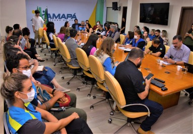 notícia: Profissionais da Força Nacional do SUS começam a ajudar no atendimento nos hospitais do Amapá neste sábado, 20