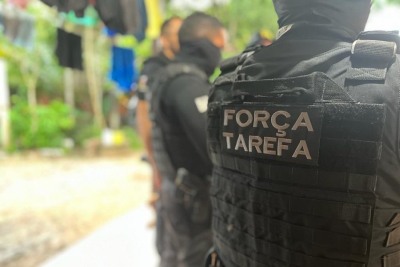 notícia: Força-Tarefa de Segurança Pública do Amapá combate esquema de tráfico de armas através das redes sociais de internet