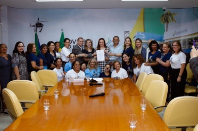 notícia: Lei que institui o Dia Estadual das ‘Mães que Oram Pelos Filhos’ é sancionada no Amapá