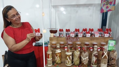 notícia: 'Em quatro dias de Expofeira, já fechei encomendas e recebi convite para ministrar cursos', comemora empreendedora 