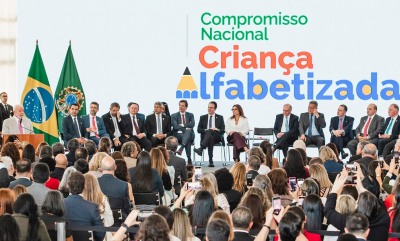 notícia: Governador Clécio Luís participa de assinatura do Compromisso Nacional Criança Alfabetizada