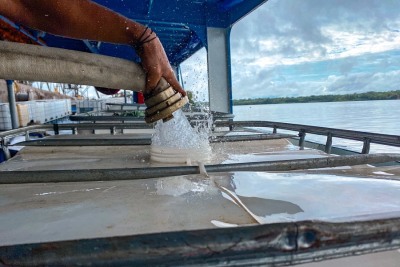 notícia: Governo do Amapá envia mais 200 mil litros de água doce para o arquipélago do Bailique