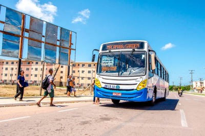 notícia: Governo do Amapá garante transporte coletivo gratuito para inscritos na prova do Enem e toda população neste domingo, 5