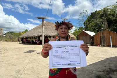 notícia: 'Eu remava três horas por dia para estudar', diz professora indígena formada pelo Governo do Amapá, no Parque do Tumucumaque