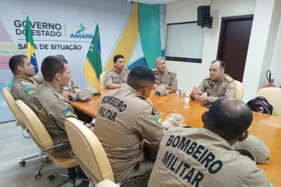 notícia: Governo do Amapá recepciona bombeiros que combateram os incêndios florestais no Parque Nacional do Cabo Orange