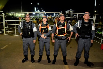 notícia: Balanço preliminar da Sejusp aponta tranquilidade no 1° dia de desfile, no Sambódromo