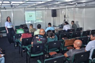 notícia: 52ª Expofeira: Governo do Amapá debate estratégias do Plano de Prevenção e Controle do Desmatamento, Queimadas e Incêndios Florestais