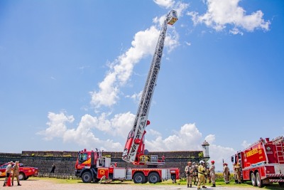 notícia: Governo do Amapá entrega primeira autoescada mecânica ao Corpo de Bombeiros para reforçar ações de resgate e combate a incêndio 