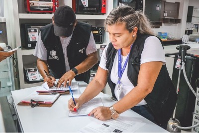 notícia: Operação Black Friday do Procon no Amapá orienta 70 empresas durante período de promoções