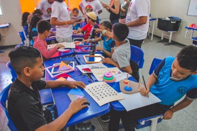 notícia: Ueap leva oficinas educativas para mais de 500 crianças do Conjunto Macapaba