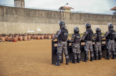 notícia: Forças de Segurança Pública do Amapá realizam ação conjunta no Iapen contra o crime organizado