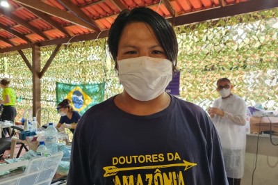 notícia: 'É muito gratificante ajudar o meu povo a ter mais saúde', diz intérprete durante atendimentos do Mais Sorrisos na Terra Indígena Wajãpi