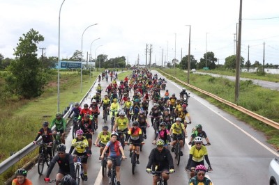 notícia: Passeio ciclístico encerra campanha de conscientização para segurança no trânsito no Amapá