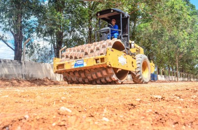 notícia: Governo do Amapá intensifica terraplanagem para pavimentação de ramais da Rodovia AP-440