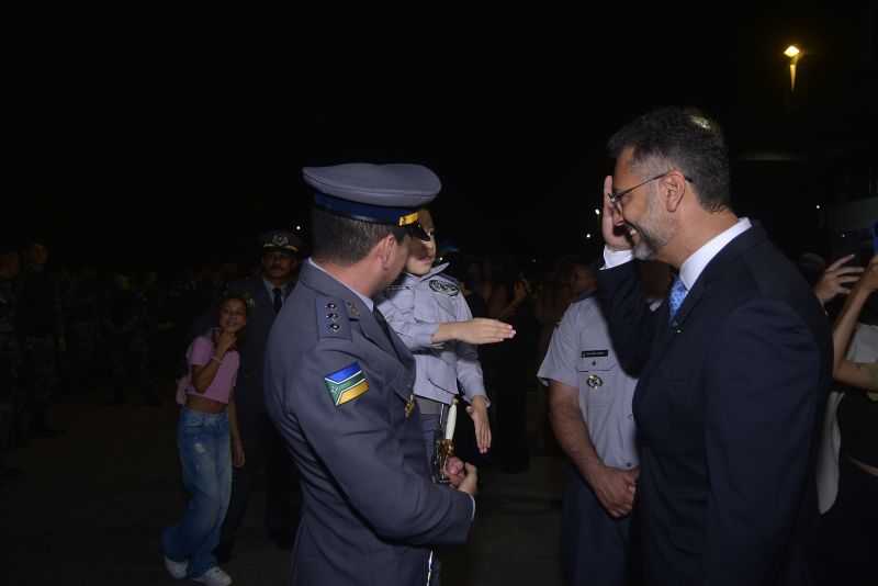 Formatura contou com passagens de praças ao oficialato da PM do Amapá