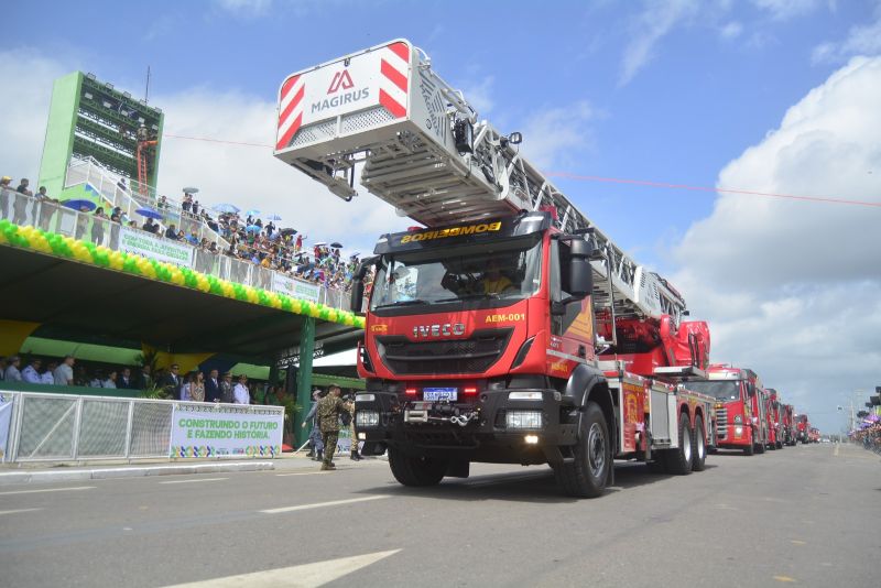 Desfile Corpo de Bombeiros