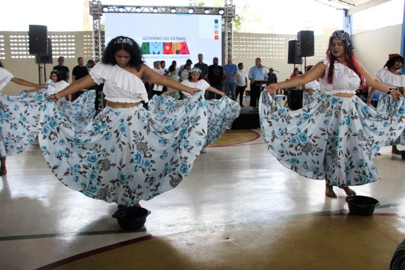 Entrega foi comemorada com apresentações culturais