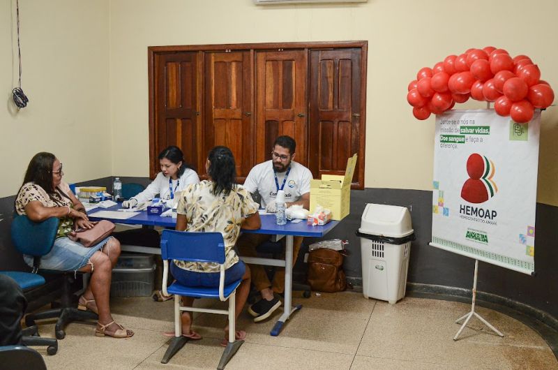 O Hemoap esteve ofertando serviços de exames e orientações sobre doação de sangue