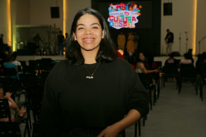Jurada Rayssa Santos, enalteceu a performance dos participantes