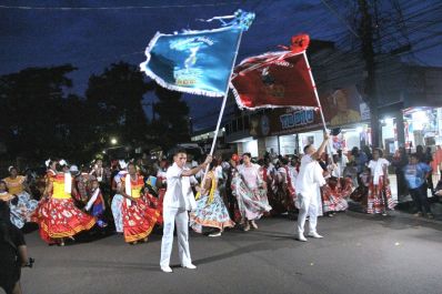 notícia: Governo do Amapá celebra Cortejo da Murta e Levante do Mastro com grupos de Marabaixo, em Macapá