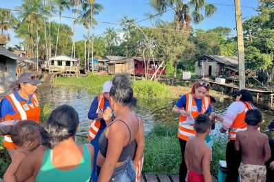 notícia: Em quatro dias, Governo do Amapá atualizou a vacinação de mais de 700 pessoas em Oiapoque