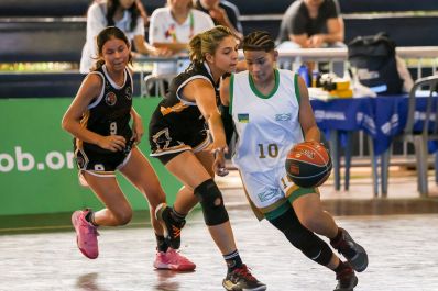 notícia: Governo do Amapá inicia torneio de basquete em homenagem aos 266 anos de Macapá