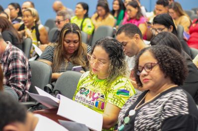 notícia: Governo do Amapá reúne profissionais do programa Criança Alfabetizada para debater ações de 2024