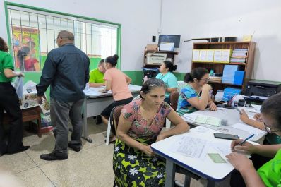 notícia: Governo do Amapá amplia medidas assistenciais às famílias vítimas de incêndio no Vale Verde