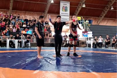 notícia: Governo do Amapá capacita mais de 30 novos árbitros de Wrestling, em Macapá