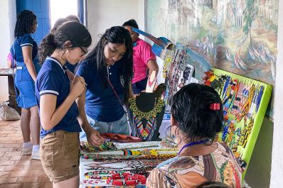 notícia: Governo do Amapá promove feiras de literatura infantil e artesanato indígena na Fortaleza de São José de Macapá