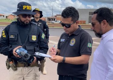 notícia: Ipem fiscaliza medidores de velocidade portáteis para garantir segurança nas rodovias do Amapá