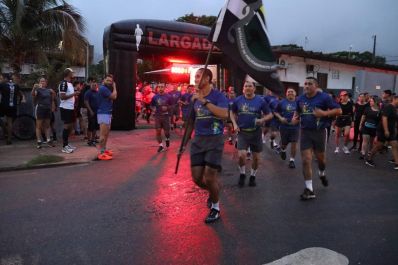 notícia: Corrida de rua reúne mais de 3 mil pessoas para celebrar os 80 anos da Polícia Militar do Amapá