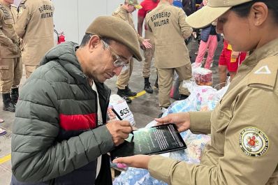 notícia: Militares do Corpo de Bombeiros do Amapá iniciam missões de apoio a vítimas e desabrigados no Rio Grande do Sul