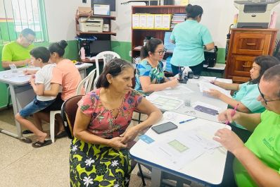 notícia: Governo do Amapá possibilita que famílias moradoras do Vale Verde, vítimas de incêndio, adquiram novos documentos 