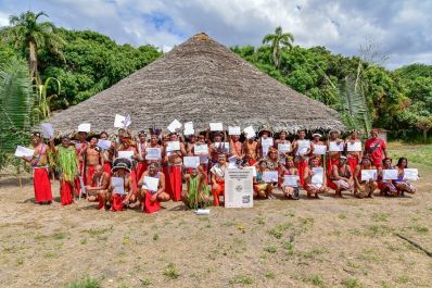 notícia: Em menos de 1 ano e meio, Governo do Amapá investe em profissionais, materiais e estrutura de escolas indígenas