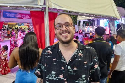 notícia: ‘Estou encantado com a cultura amapaense', conta turista durante abertura da Central do Marabaixo, em Macapá