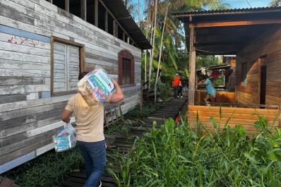 notícia: Governo do Amapá atende mais de 70 famílias atingidas pelas fortes chuvas, em Macapá 