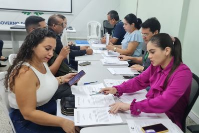 notícia: Governo do Amapá inicia etapa de assinatura do termo de posse para 523 novos servidores da Educação 