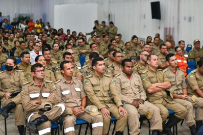 notícia: Pela 1ª vez, Governo do Amapá utiliza notas do Enem para Cursos de Formação de Cabos e de Sargentos dos Bombeiros