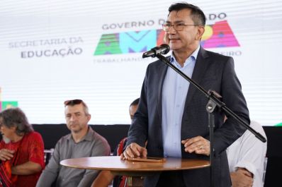 notícia: ‘Representa o compromisso do governador com a educação’, destaca promotor Iaci Pelaes na entrega da Escola Antônio João, em Macapá