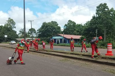 notícia: Governo do Amapá avança nos serviços de manutenção na Rodovia Josmar Pinto, em Macapá 