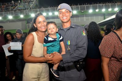 notícia: ‘Não foi fácil, mas com a ajuda da família tudo é possível’, diz soldado destaque em cerimônia da nova turma da Polícia Militar do Amapá