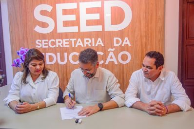 notícia: Governador Clécio Luís zera cadastro reserva e convoca 541 aprovados na terceira turma do concurso da Educação 