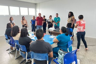 notícia: Escola estadual de Porto Grande recebe visita de professores da Unifap para implantação de projetos de inovação tecnológica