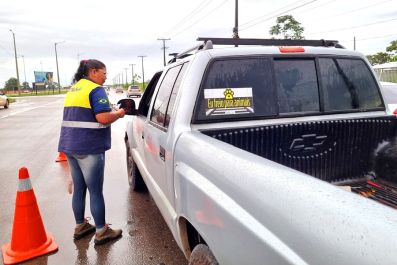 notícia: Governo do Amapá promove a campanha educativa ‘Eu freio para Animais’ nas rodovia do estado