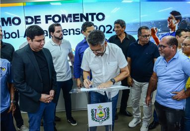 notícia: Governo do Estado garante fomento de R$ 3 milhões para o futebol amapaense