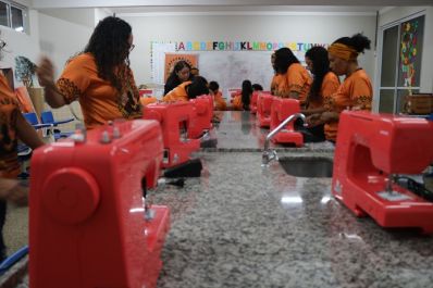 notícia: Governo do Amapá divulga selecionadas para cursos do projeto 'Afro Mulher'